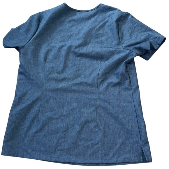 FIGS Technical Collection Blue Gray Scrub Top Women’s M Healthcare RN Doctor MD - Picture 4 of 12